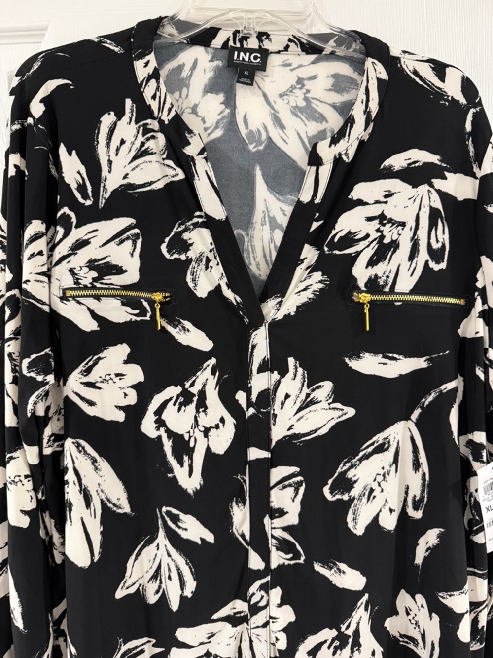 INC International Concepts Black & White Floral Zip-Pocket Button Down Shirt - Picture 2 of 6